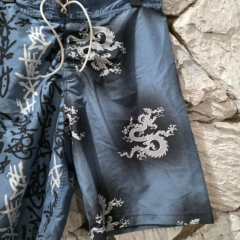Vintage Y2K No Boundaries Dragon Blue Board Shorts Men’s 34 Swim Trunks Grunge